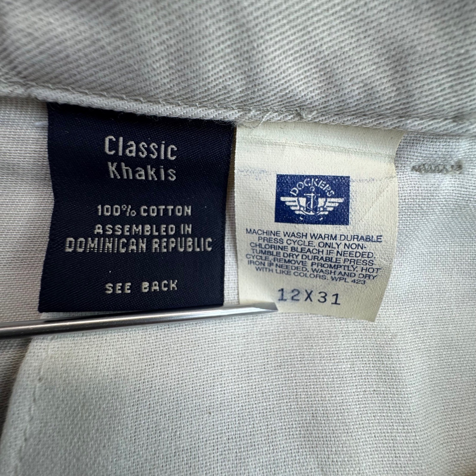 Vintage Womens Dockers Classic Khakis Pants 12×31 Beige Pleated Tapered Chinos