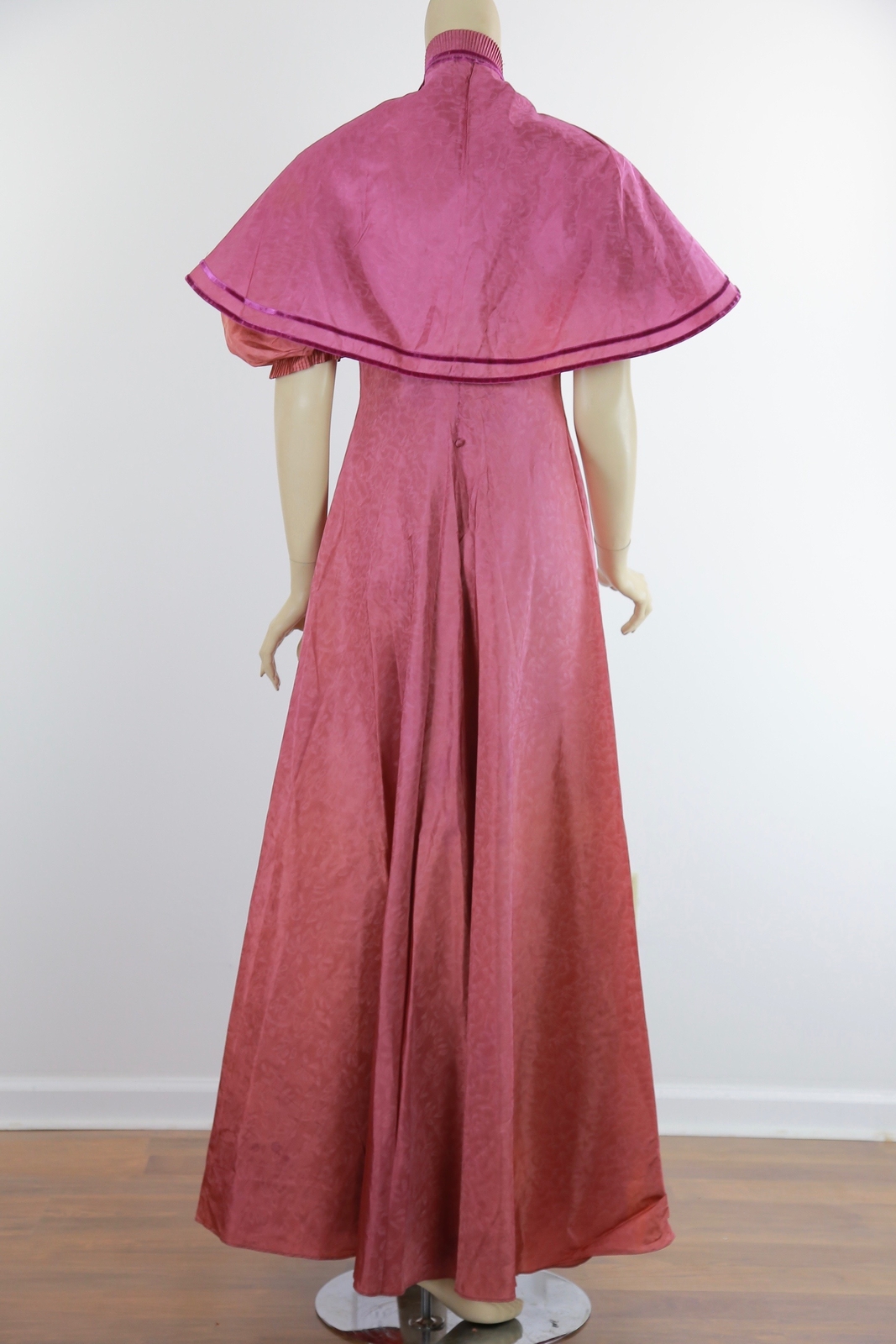 Vintage VTG 40s evening dress mauve pink open shoulder