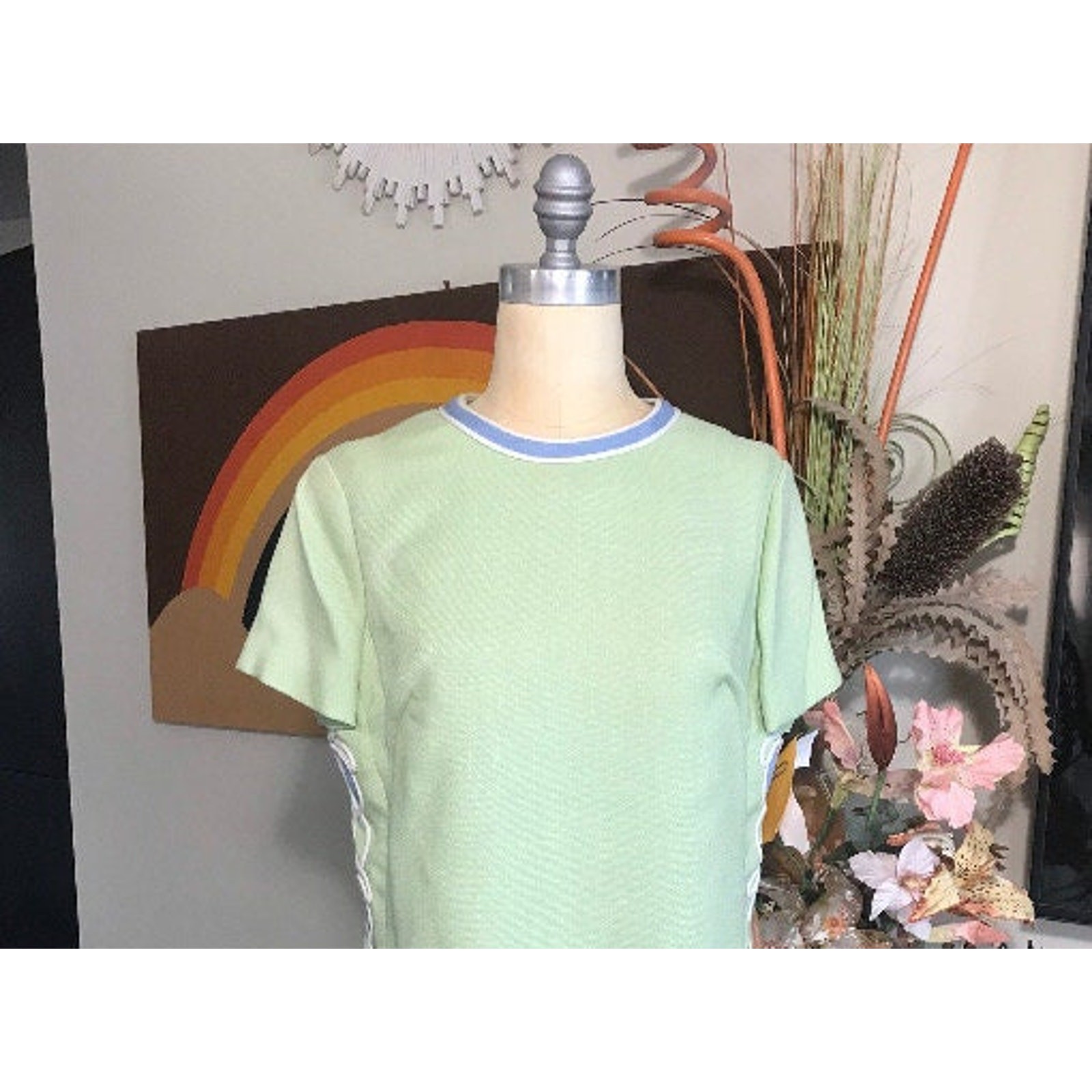 Vintage 1960s Parues Feinstein Shift Dress Celery Green Blue Applique Mod Mini