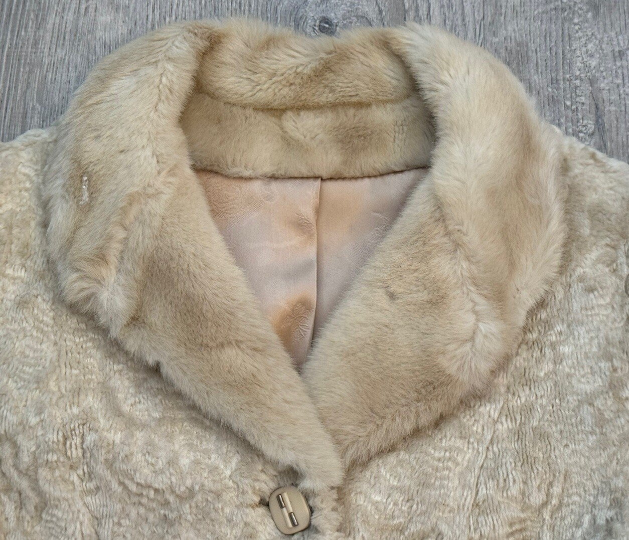 Vtg 1960’s Russel Taylor Textured Fur Button-Up Tan Lined Coat Women’s S/M