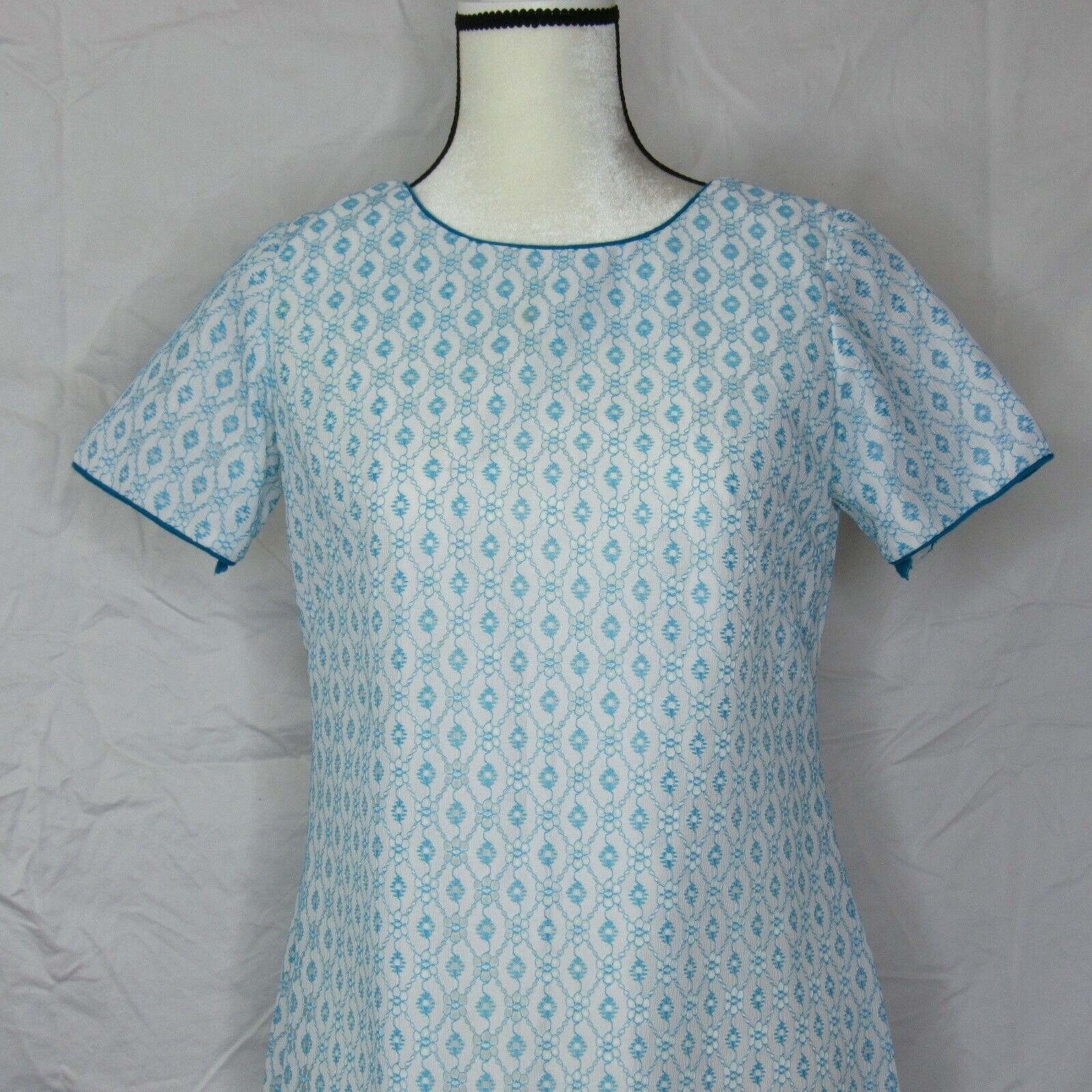 VTG Dress Made in Hawaii for McInerny by Diane Blue White Floral Lined Size 10