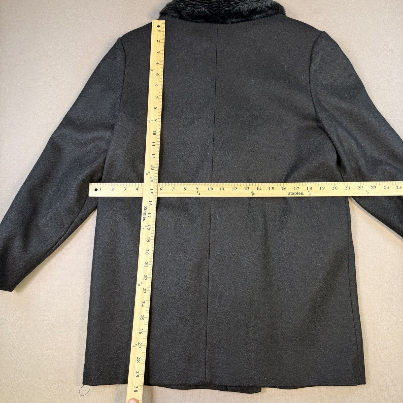 Komitor Stunning Women’s 10P Black Wool Faux Fur Trim Warm Coat Made in USA
