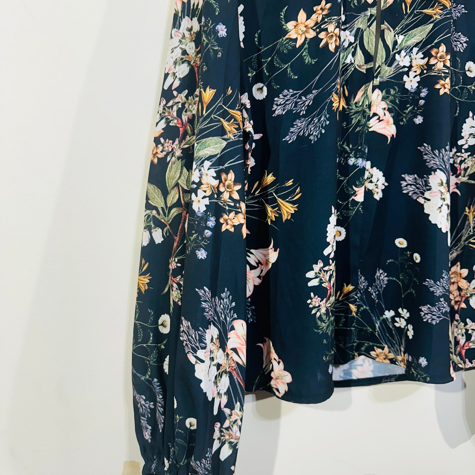 Sheike Floral Long Sleeve Blouse Top 12 Gold Pin Navy Blue Pink Elegant