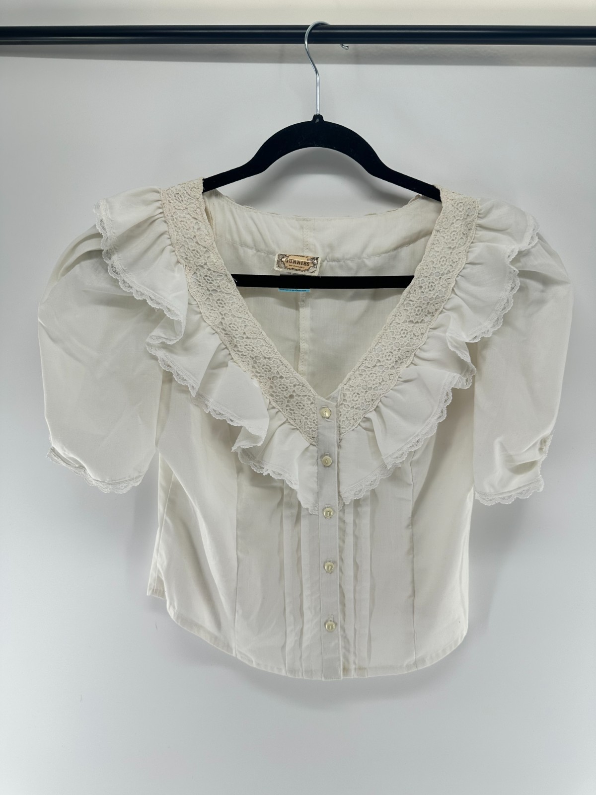Jessica Gunnies vintage 1970’s Top, With lace detail *62