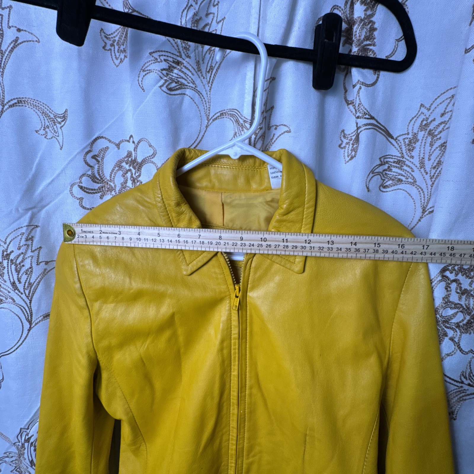 Yellow Lamb Nappa Leather Jacket Evan Davies 6 1980’s Vintage Pre-Owned Pockets