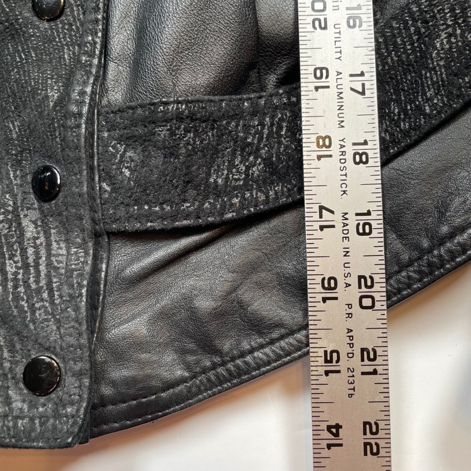 Vintage G-III Leather Fashions Black Cropped Jacket 80s Pleated Shoulder Small