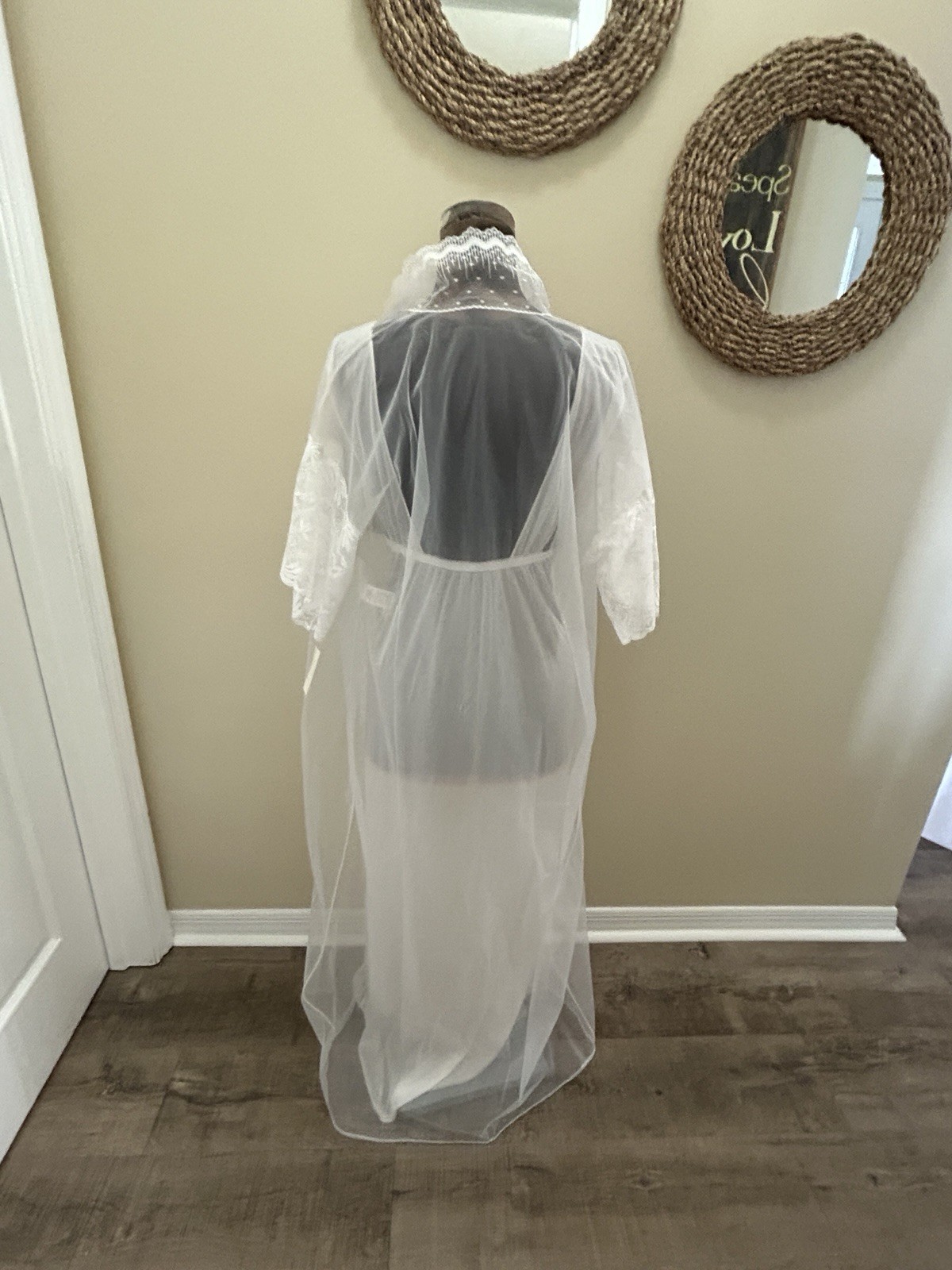 2 PC LATAISA Peignoir Nylon Chiffon Lace Nightgown Robe Set Wedding White NEW