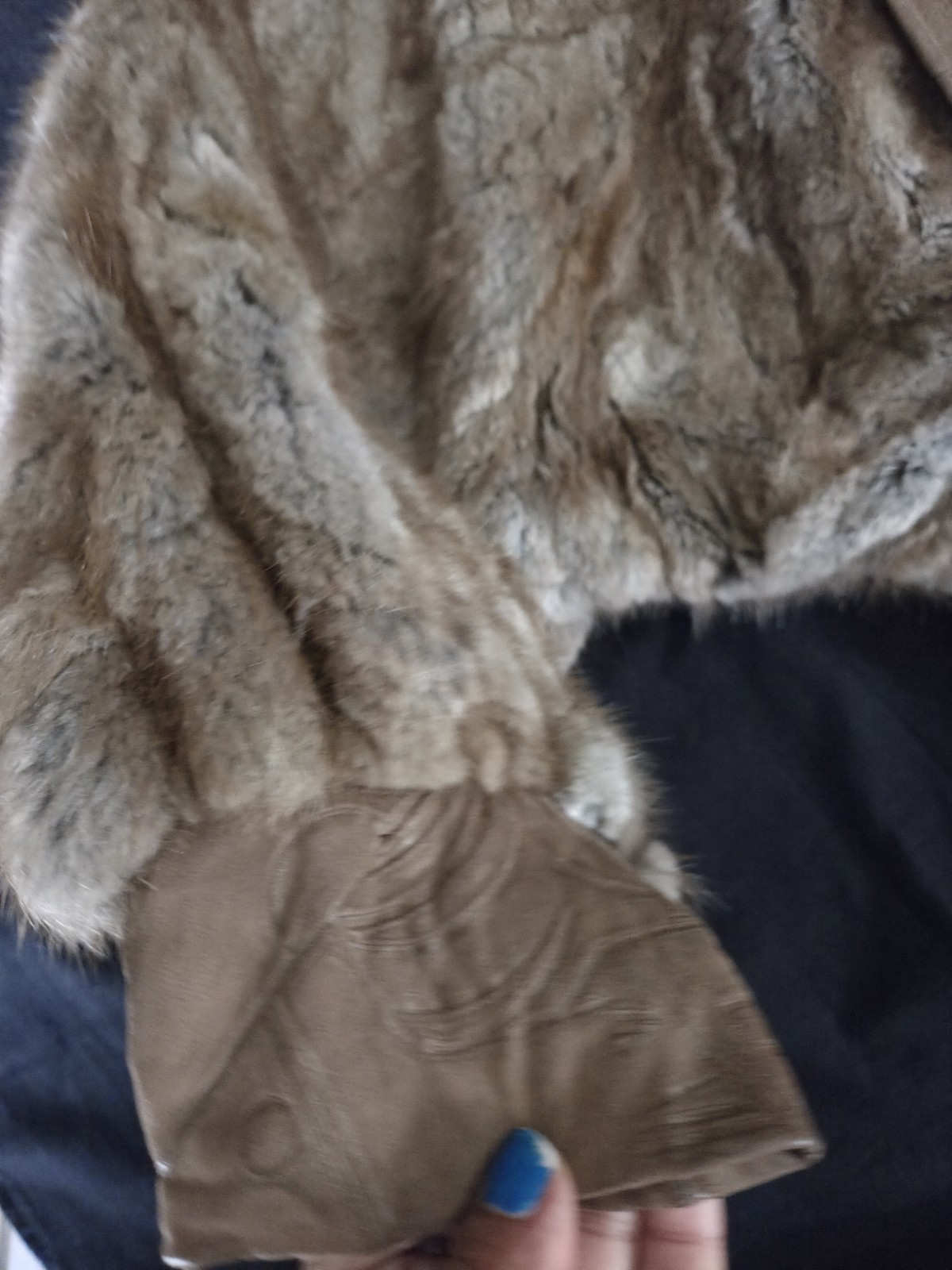 Vtg Furessence by Vivian Amato Fur Coat & Textured Seude Greece Medium Glam80’s