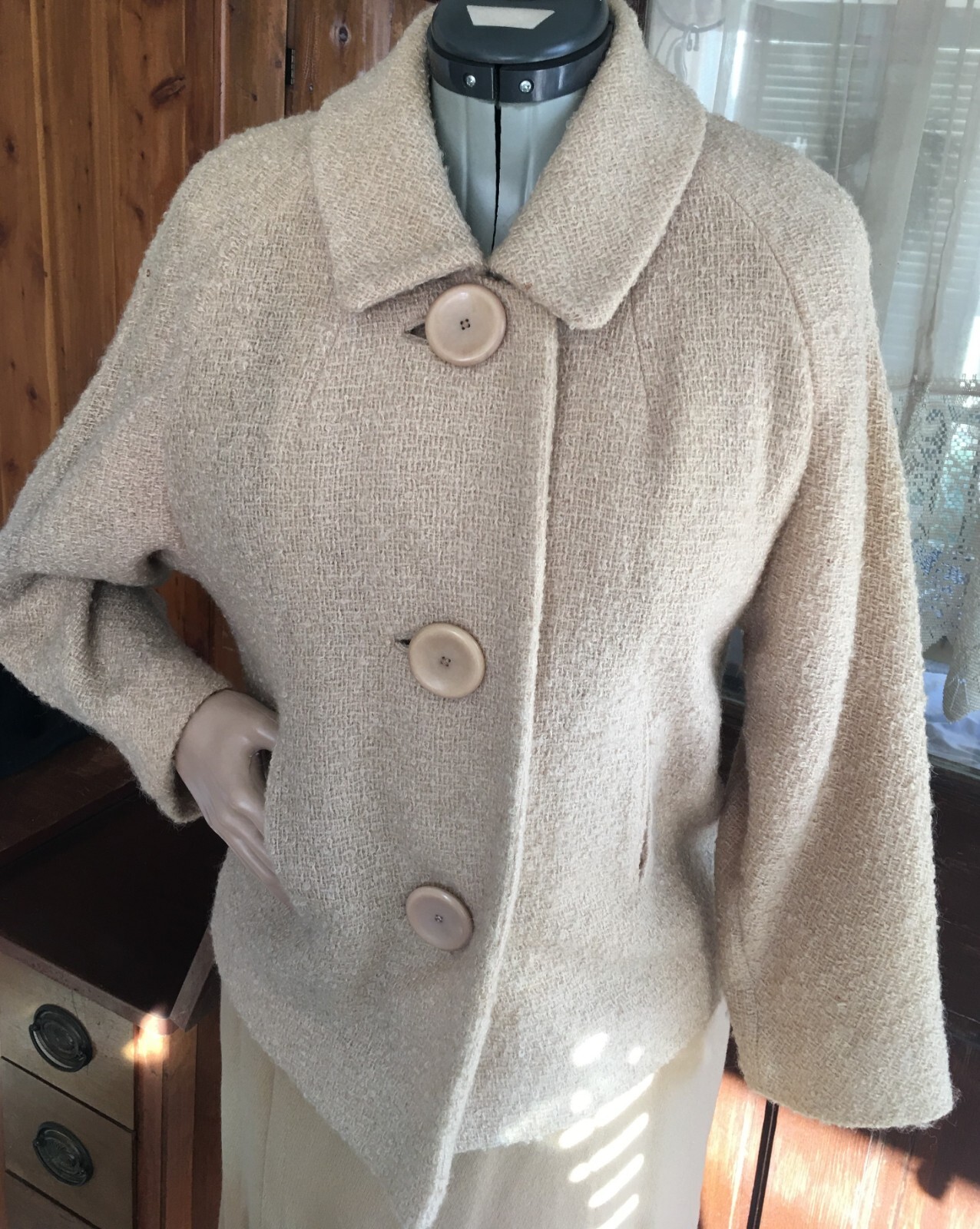 1940s Malwin Ivey’s L Textured Wool Oatmeal Swing Box Suit Jacket Fully Lined