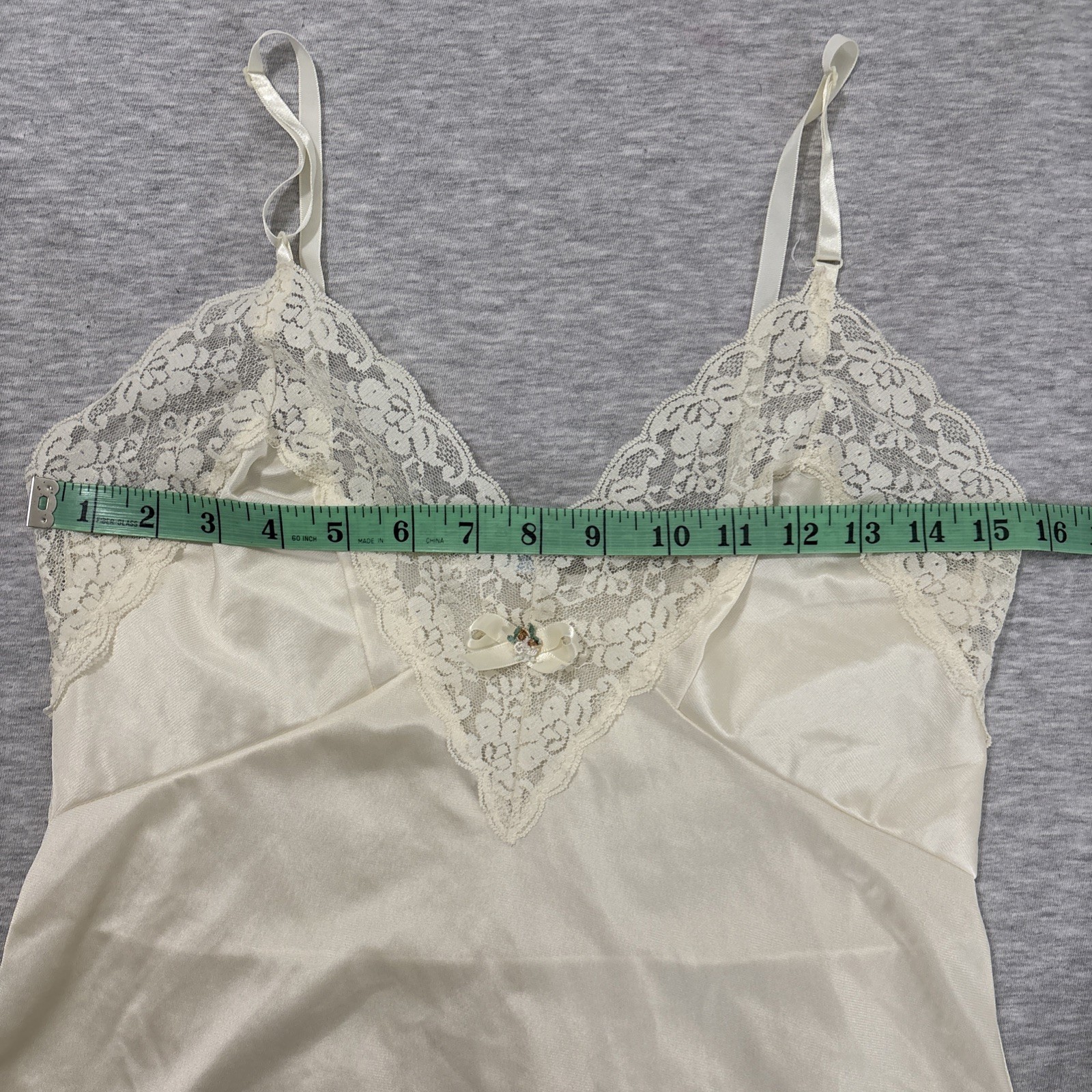 Vtg Sliperfection Nylon Tricot Ivory Lace Camisole Medium Whimsy Dainty