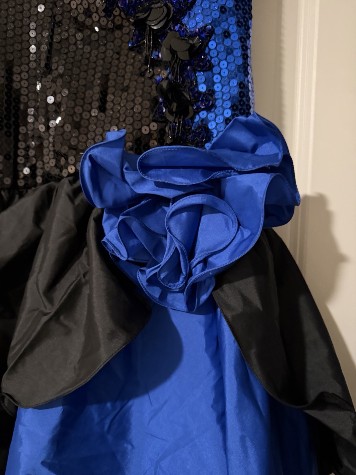 Vintage Alyce Designs Sequin Taffeta Blue Black Ruffle Sleeve Dress 80s 90s Y2k