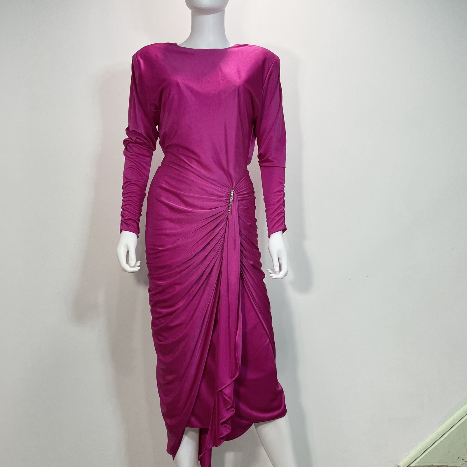 vintage hot pink 70s-80s dress Size 5-6 Mid Cuff Front Gather Tail Silver