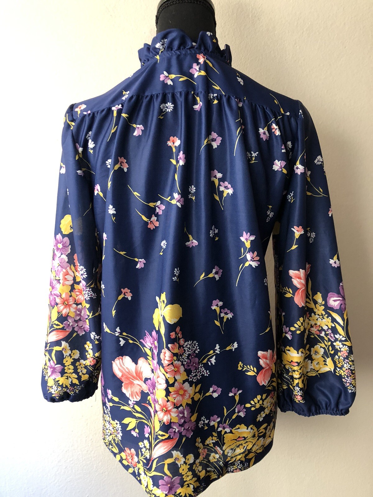 Vintage ‘70s Floral Tunic Top Keyhole Tie Neckline Blue Polyester Retro XL