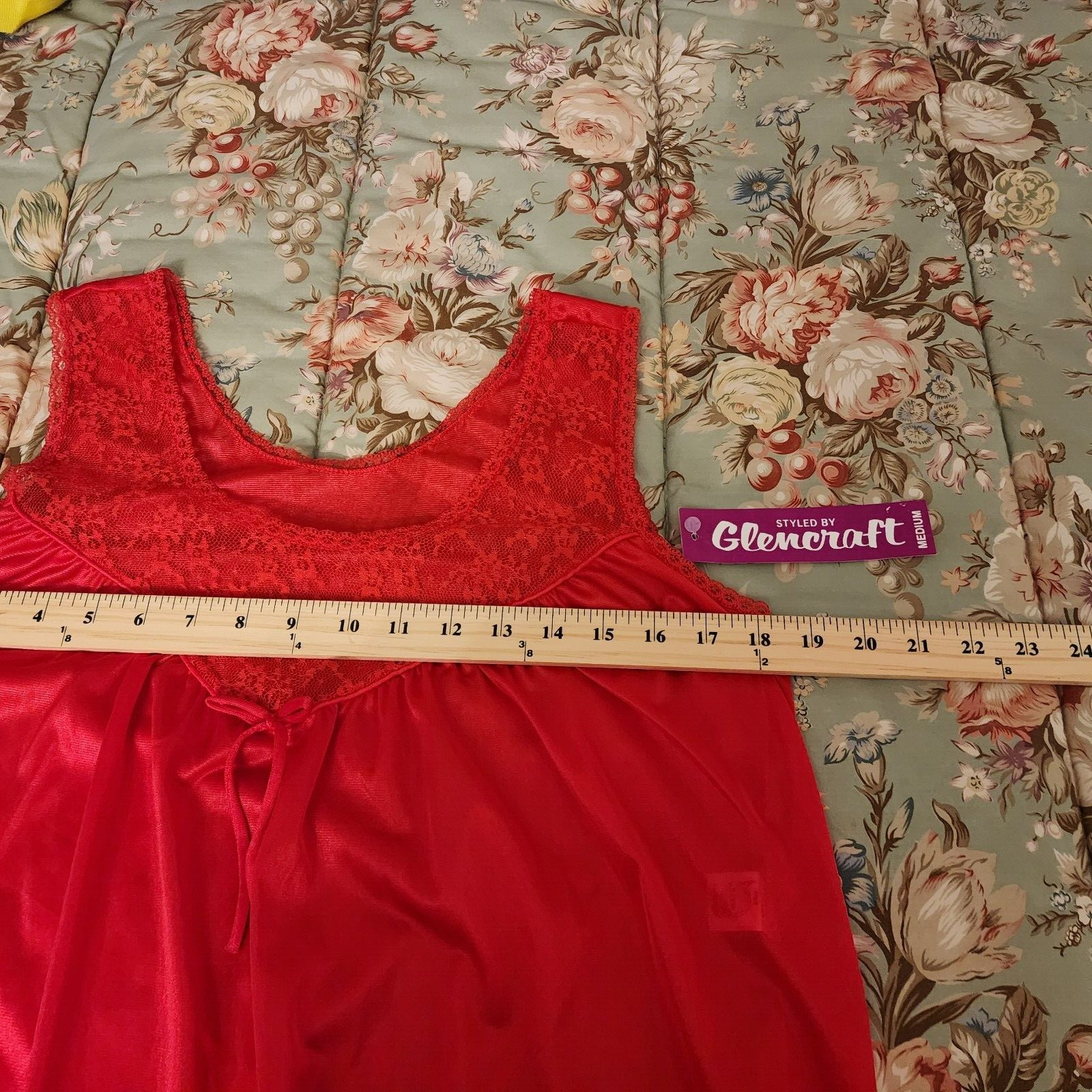 VINTAGE GLENCRAFT Red Womens Nightgown Sz Medium Lace Trim NEW Made USA
