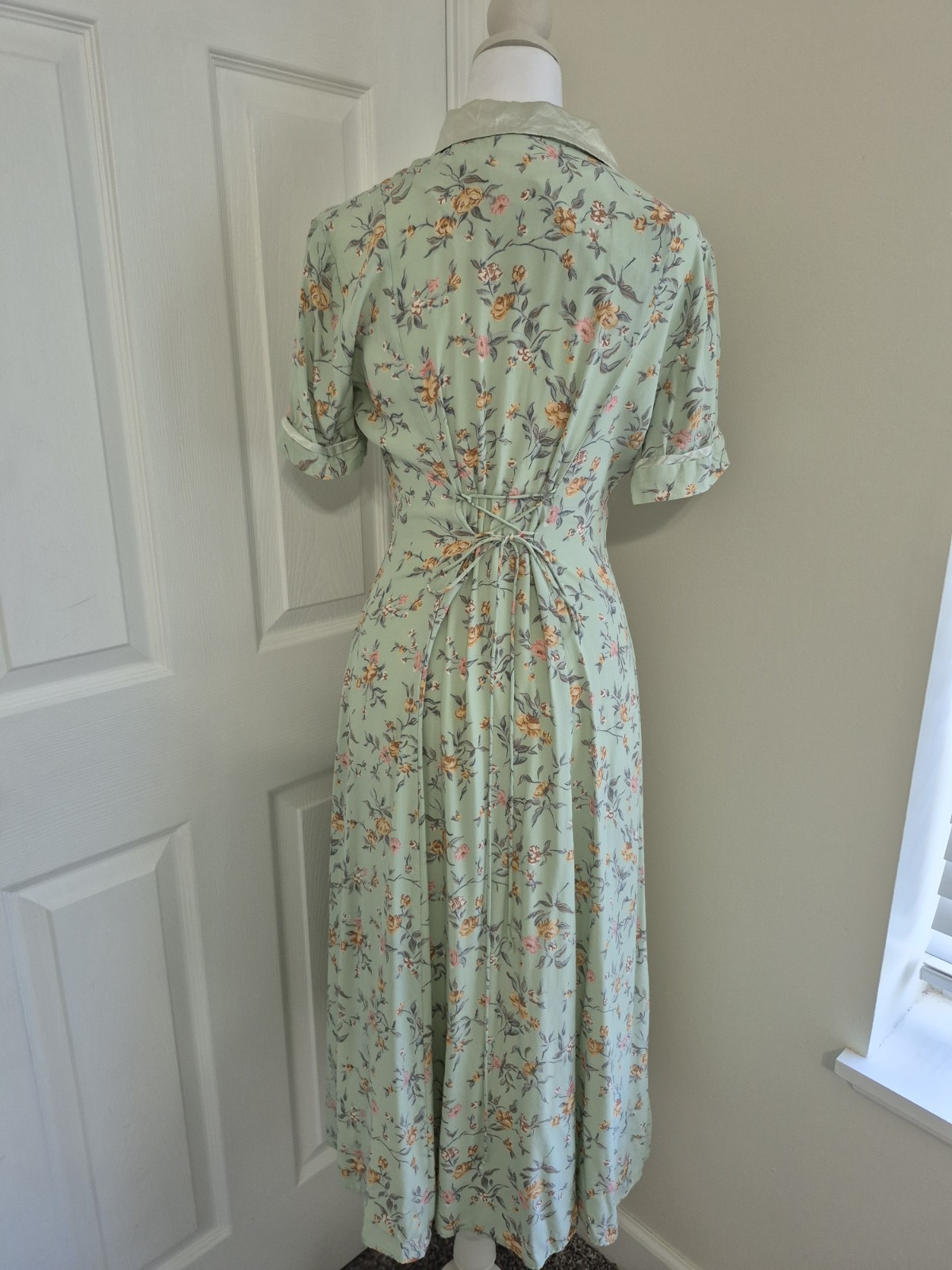 Vintage 80s Ed Michaels Rayon Tea Dress Mint Green Floral Cottagecore Midi M/L