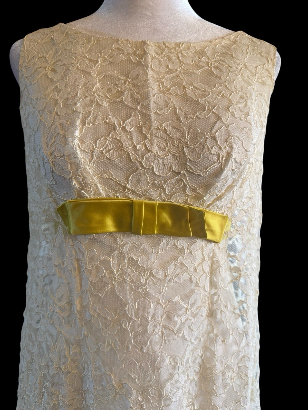 Victorian Ivory Lace Slip Dress 1960s Floral Long 53” SZ 9 Chartreuse Ribbon