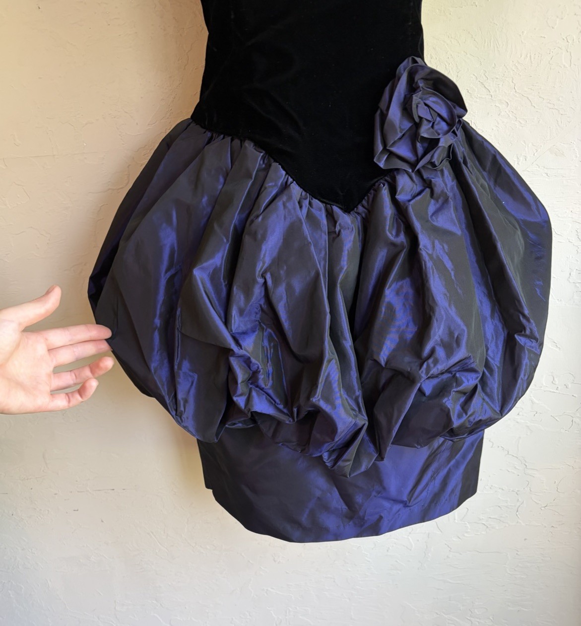 Vintage 80s Steppin Out Velvet Bubble Prom Dress 11 Basque Purple Taffeta Party