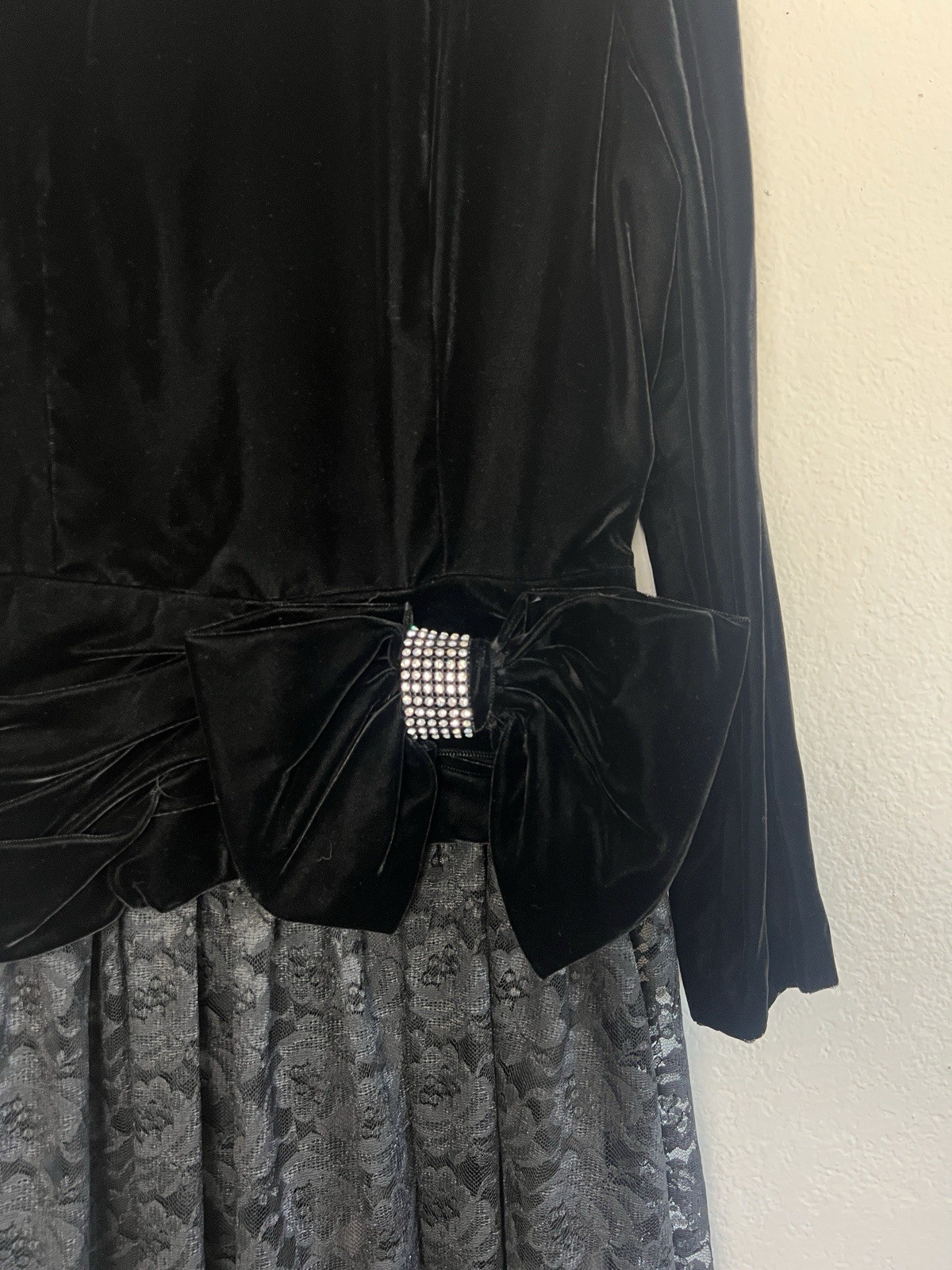NUIT Vintage 80s Velvet Prom Party Dress Black Lace Dropped Waist Size 12 Glam