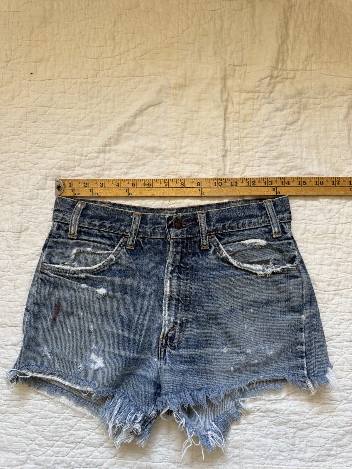Vintage 1960s 1970s Levi’s Big E Orange Tab Cut Off Shorts Thrashed Size 28