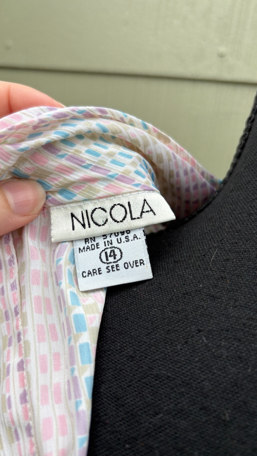 vtg Nicola 70s 80s Pastel Granny Silky Mock Neck Scarf Secretary Poet Blouse