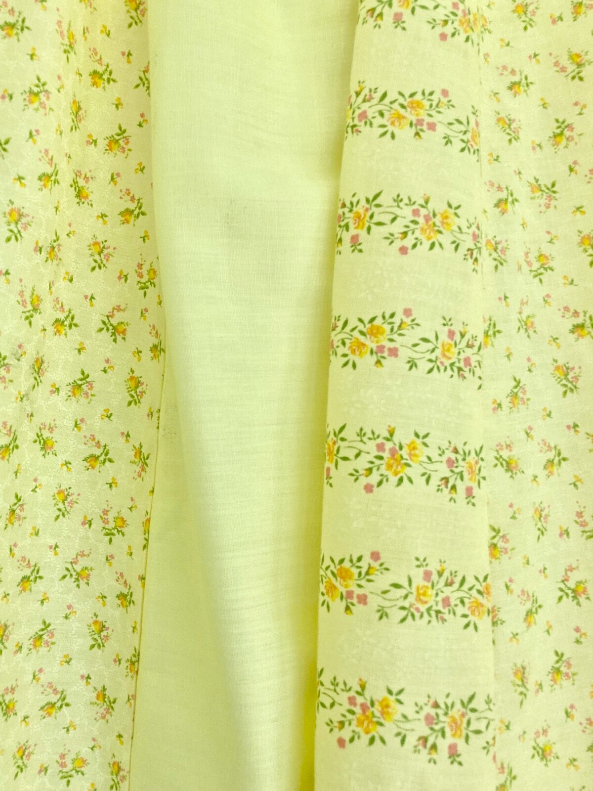 Vintage Multi Section Skirt 26″ Waist – 25″ Length.Yellow/Green/White