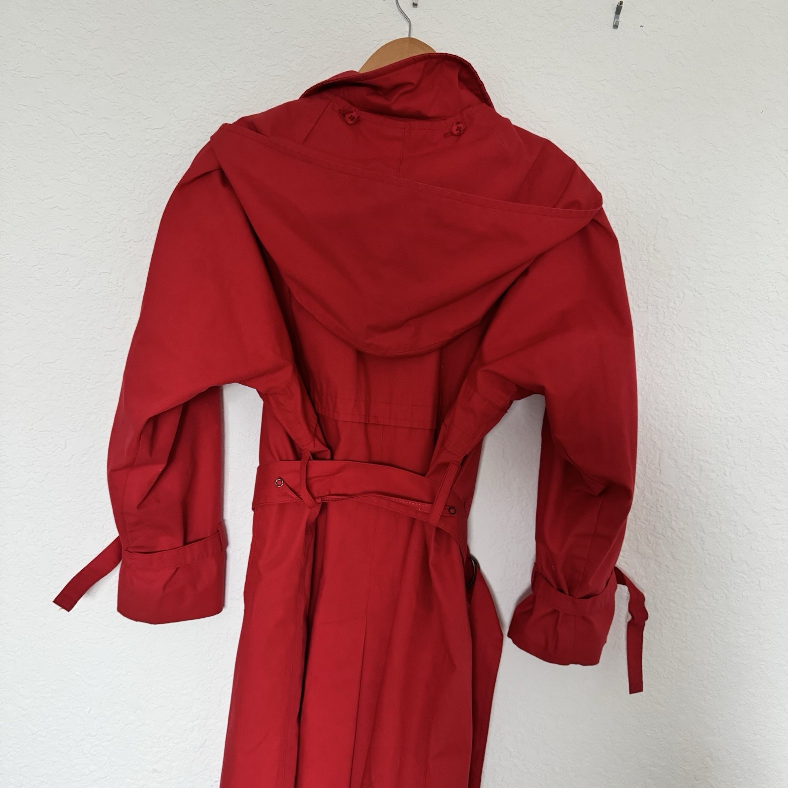 VTG London Fog Maincoats Trench Coat Rain Jacket Womens 12 Pet Red Lined Hooded