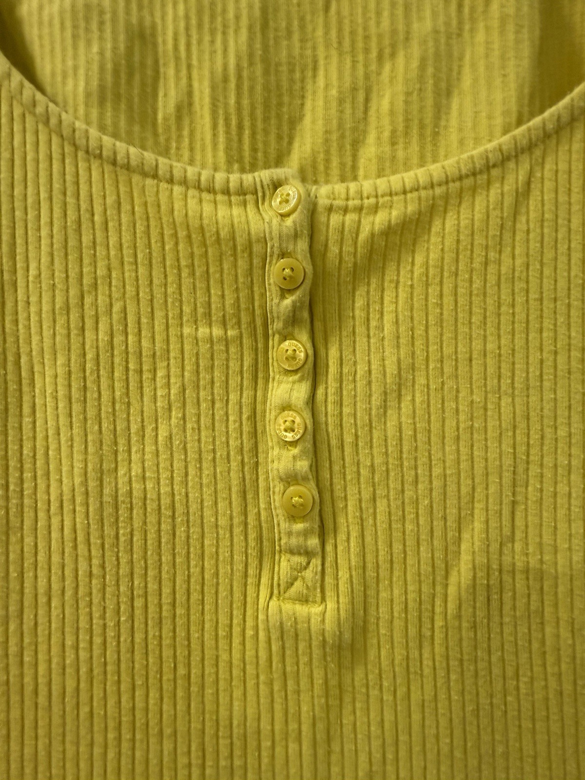 GUESS Vintage Women’s Tank Top Yellow Lace Sleeve 1/4 Button Y2K Size Medium