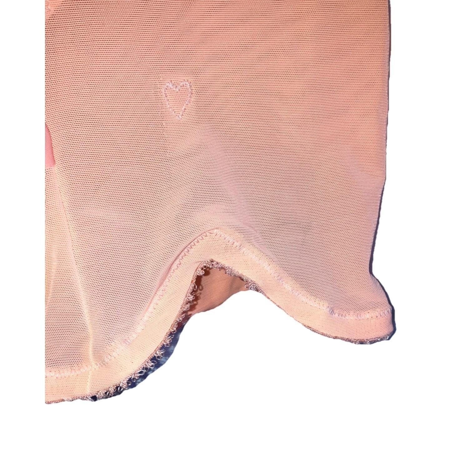 L Jennifer Dale Unusual hot coral pink bottom girdle heart stitch garter floral