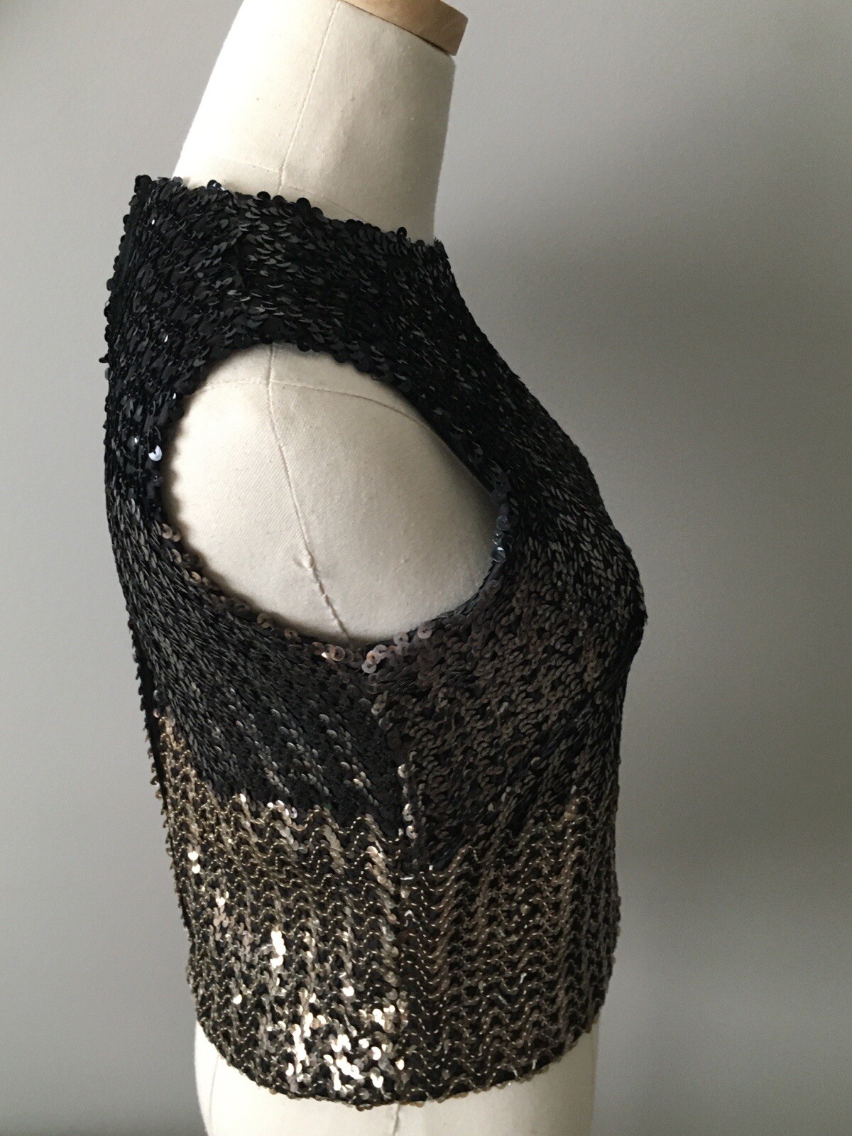 Vtg Art Deco Sequin Embellished Sleeveless Top Black Silver Zip Up Back Sz 10