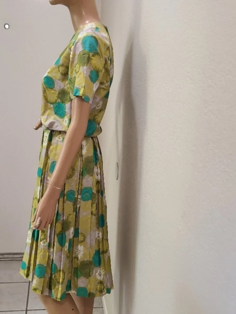 VINTAGE 50s STANTON JR’S PETITE MID-CENTURY PRINT DRESS PLEATED SILK-LIKE sz 11