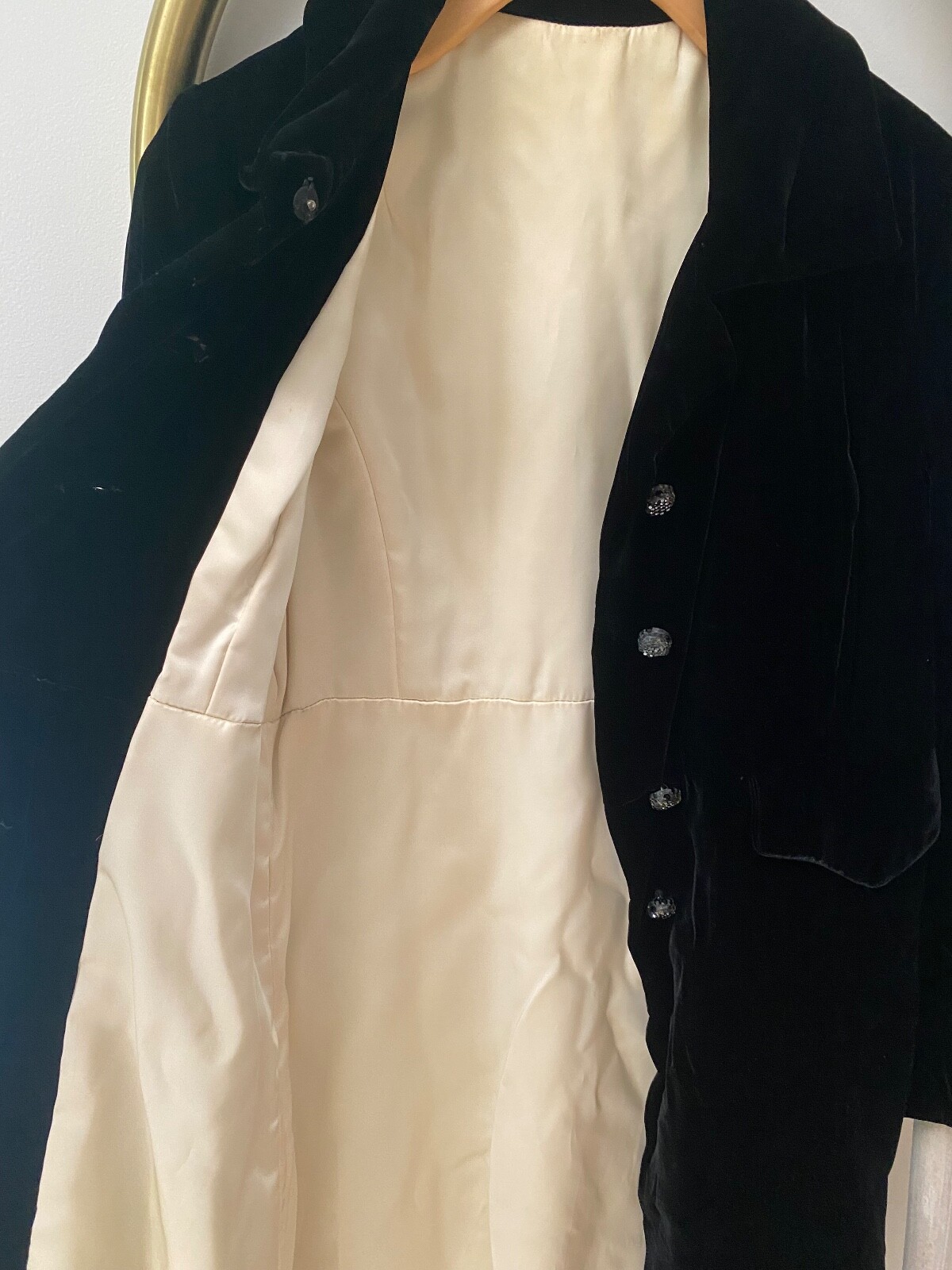 Vintage Workers Union Int Ladies Garment USA Black Velvet Opera Coat Size S/M