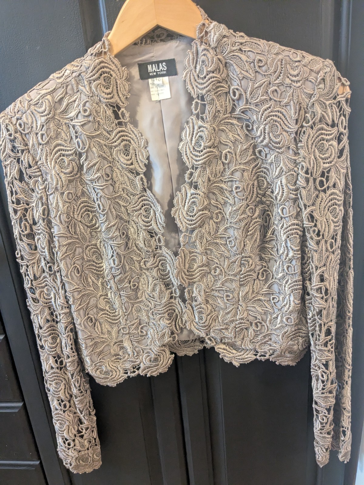 Vintage Malas NY Taupe Heavy Lace Floral Bolo Crop Evening Jacket Sz M Luxe