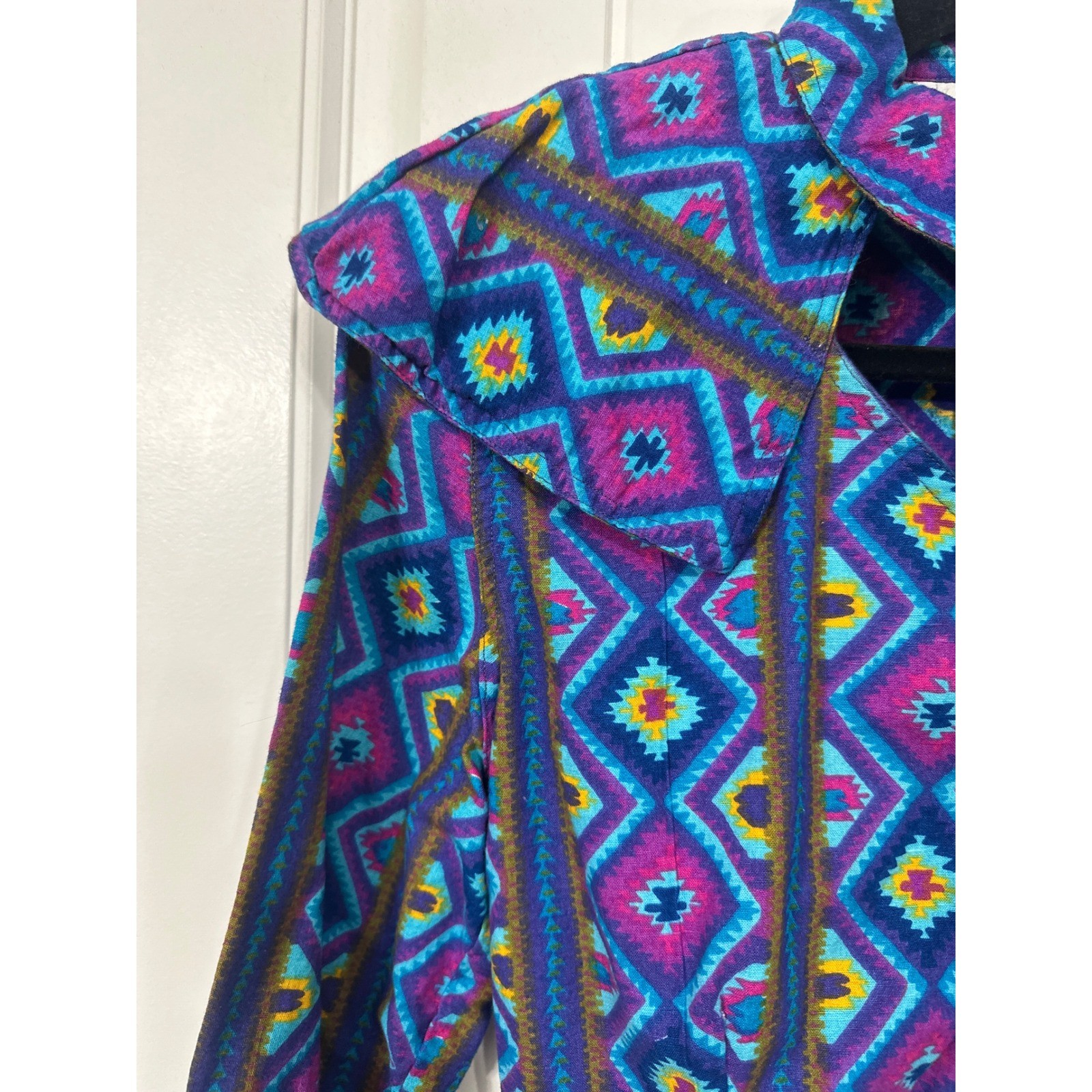 Vintage Rodeo Western Wear Womens Cropped Southwestern Geometric Shirt Purple M