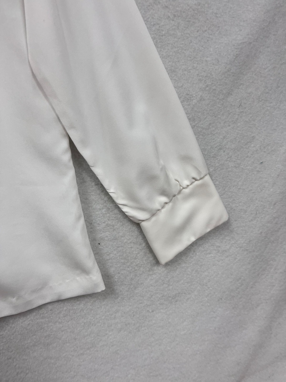 Vintage Terry Chicago White Ruffled Button-Up Blouse #8355