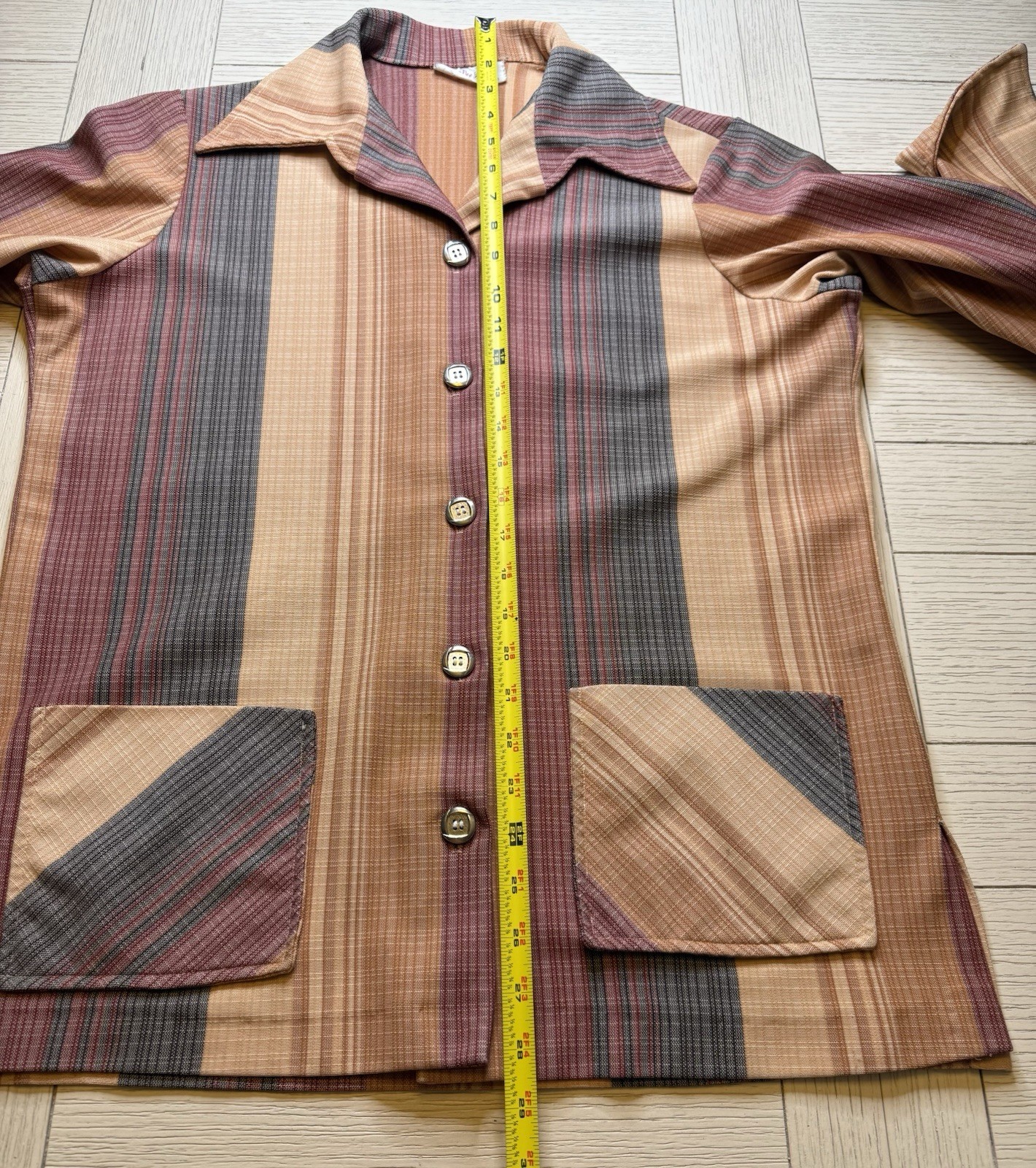 Vintage 60s/70s “Marcia Brady” Button Front Top W/ Wide Collar. Sz 38 Per Tag