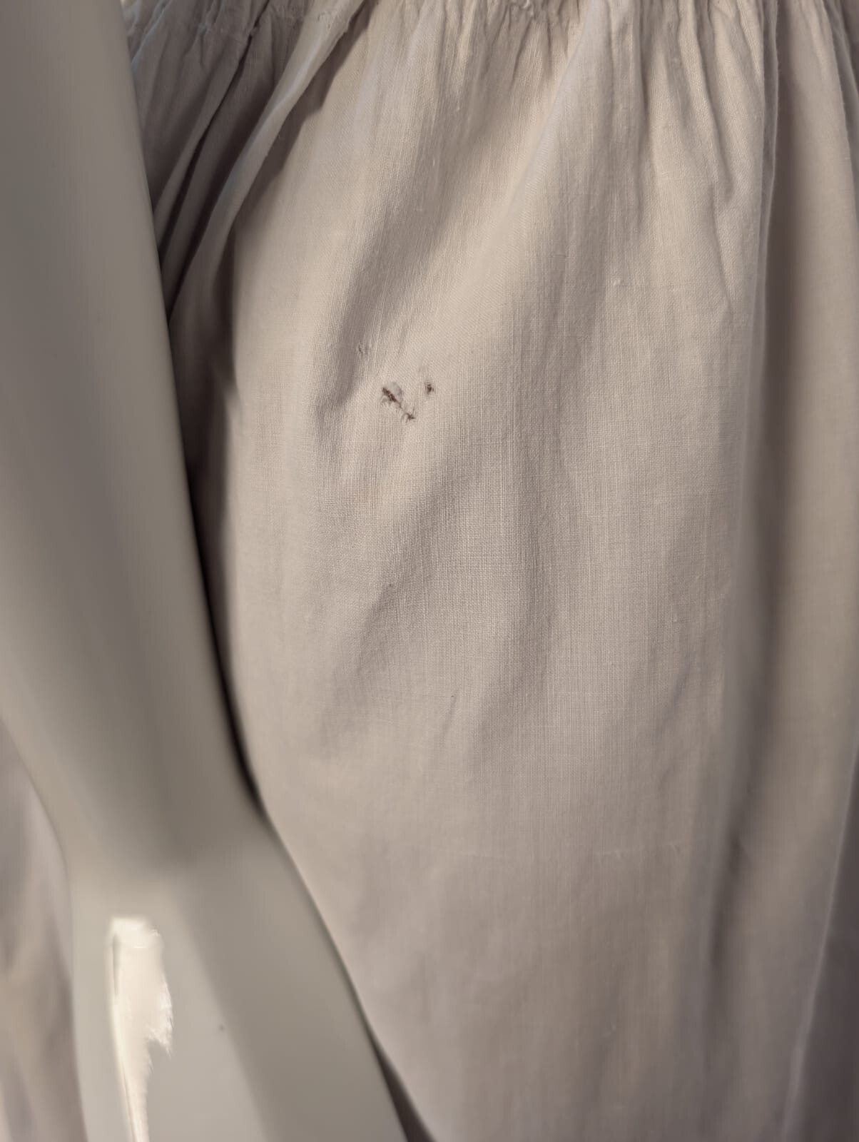 CIVIL WAR 1860’S WHITE COTTON PETTICOAT W EYELET + PLEAT BOTTOM SWEEP