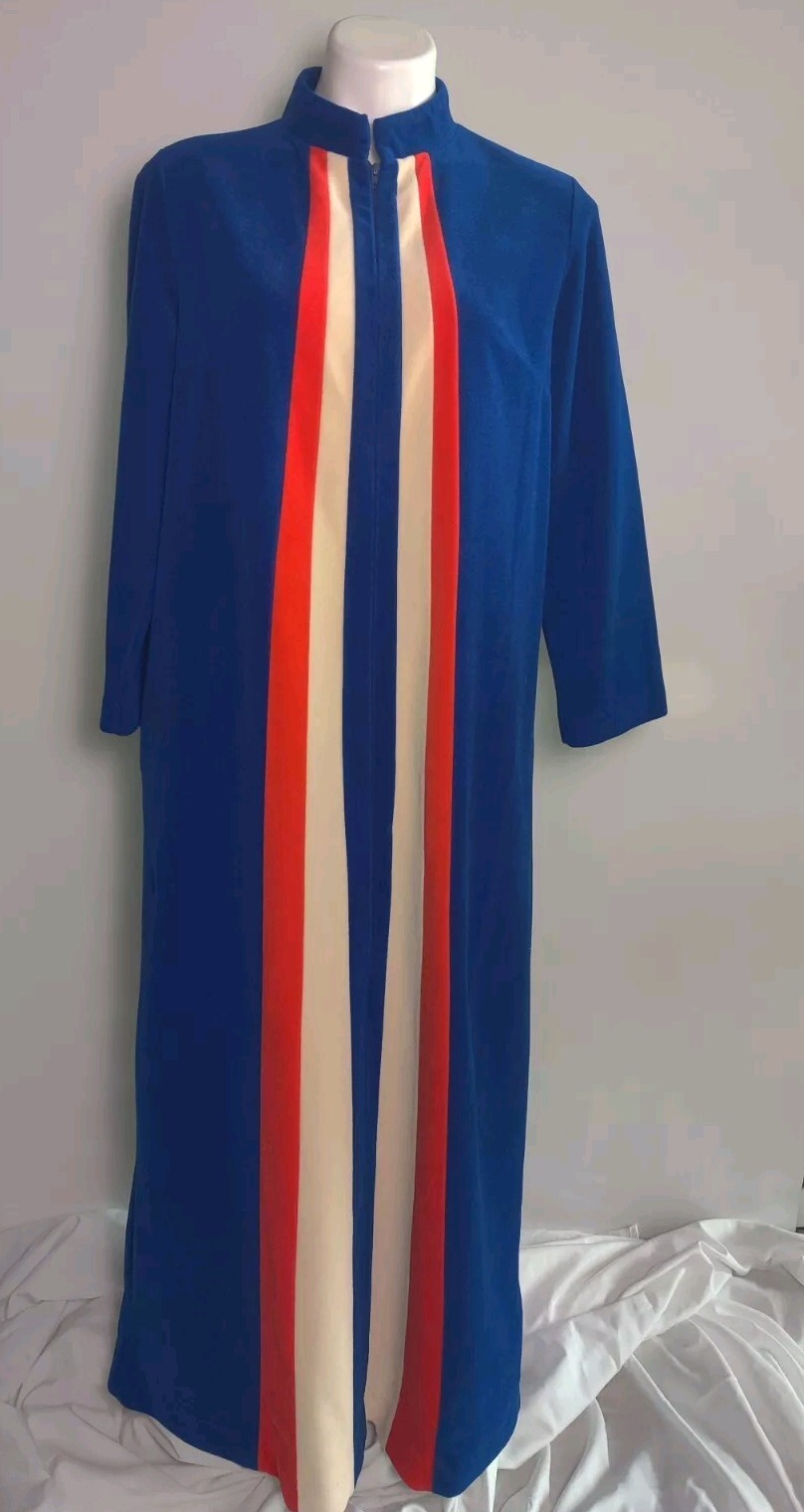 Vintage 70’s Blue Red & White Striped JC Penney Lounge wear Zip Up Robe Size 14