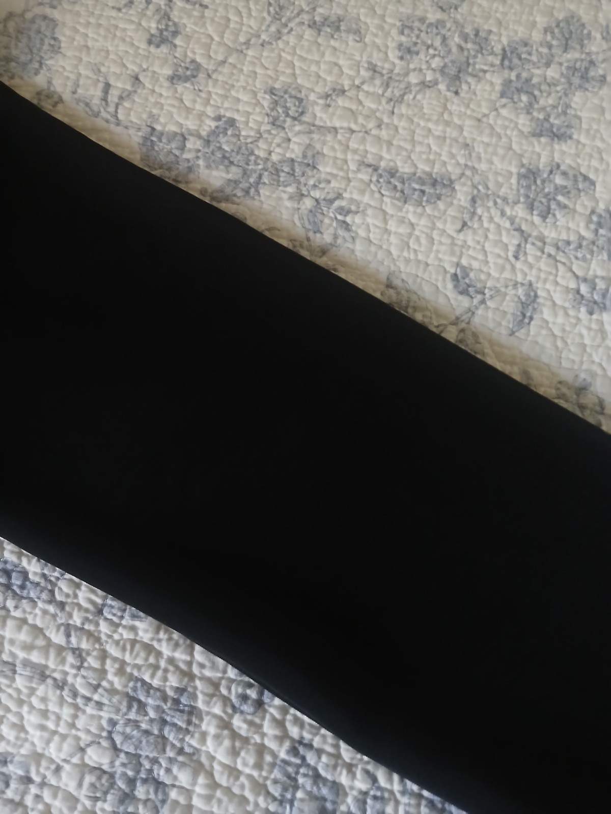 Vintage Susan Graver Black Size M Long Sleeve Mid-calf Flowy V-neck Dress