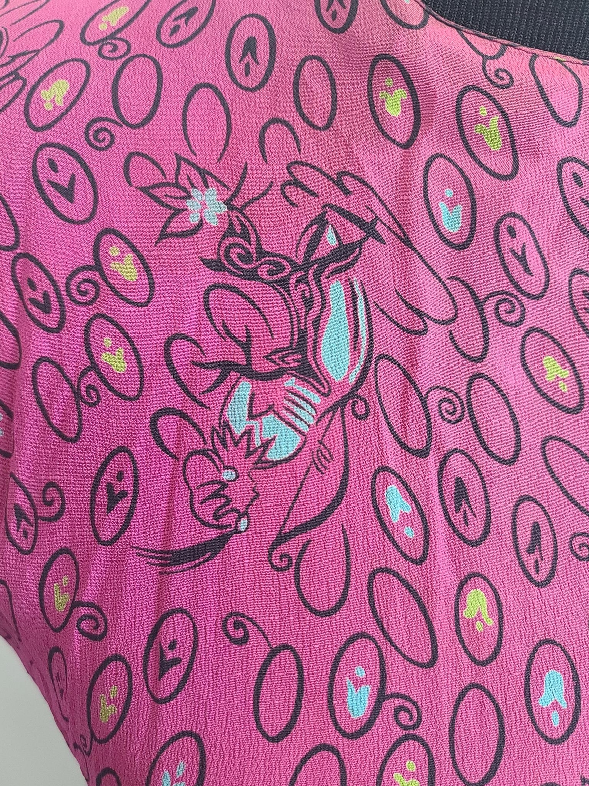 Vintage 1940s Genie Deer Animal Novelty Print Dress Pink Blue Rayon (Waist 27″)