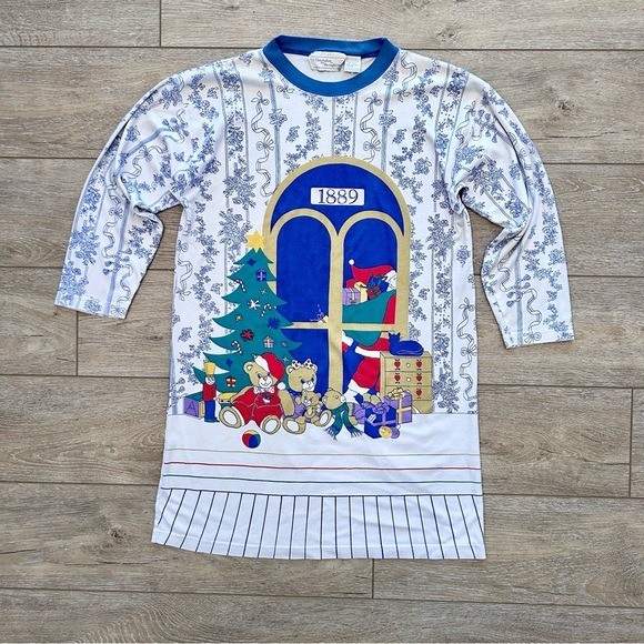 Vintage J. Christopher for the eagle’s Eye Christmas Nightshirt Santa Bears Toys