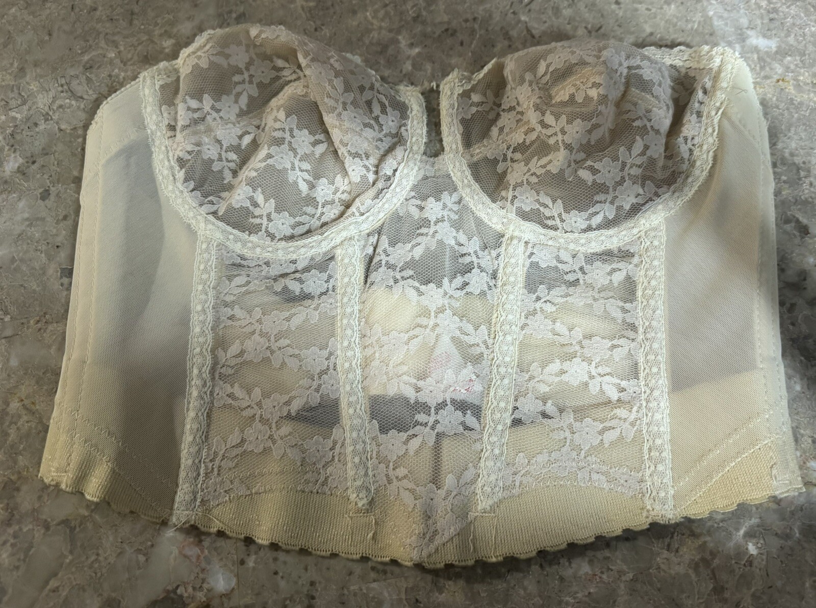 VINTAGE YOUNG SMOOTHIE BACKLESS BRA! SIZE 36 B. BEIGE