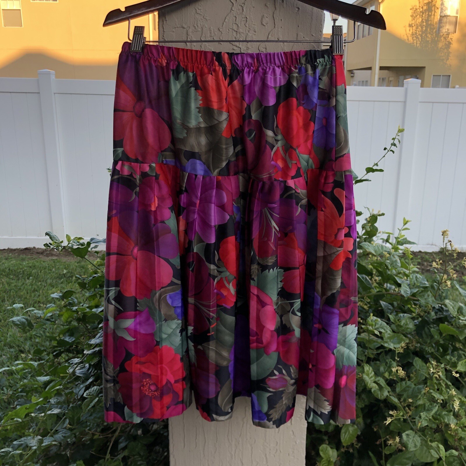 Vtg KR of NY Skirt Floral Pink Purple Red Pleated Sz 14 Made in USA