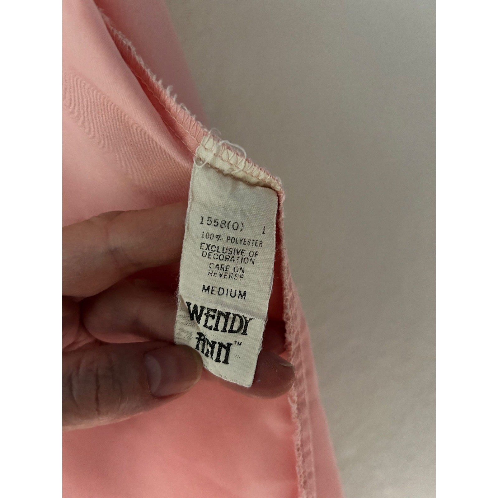Wendy Ann Vintage Pink Satin Robe Lace Trim Floral Embroidery Medium