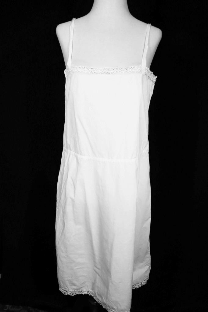 Antique 1920’s French White Cotton Slip/Night Gown Size Medium Exc Condition
