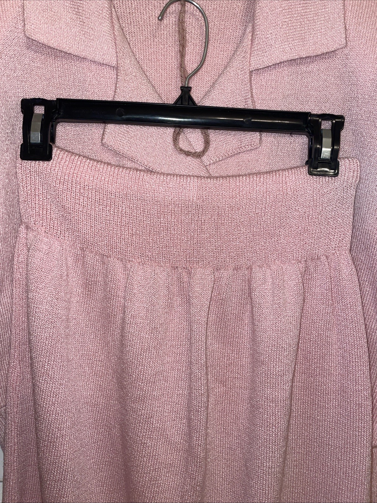 Vintage 2 piece Sweater Set (Skirt & Sweater) Pink Acrylic Buttons Collar 10