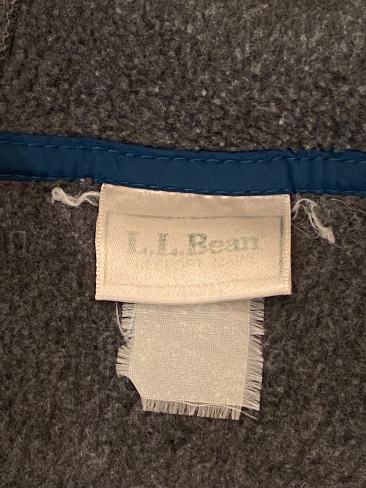 VTG L.L. Bean Fleece Jacket Women’s Med/Large Gray Full Zip Freeport Maine YKK