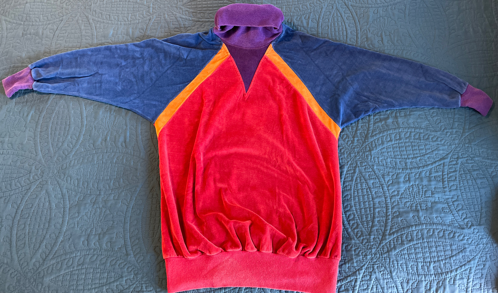 Hippie 80’s Woman’s Velour Tunic Pullover, Turtleneck, Long Sleeve, Color Block
