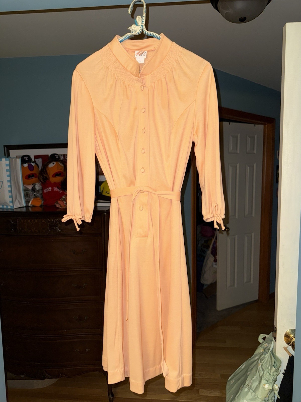 Vintage Laurel Ridge Dress Women’s Size 16 Polyester Props Costume Orange Cream