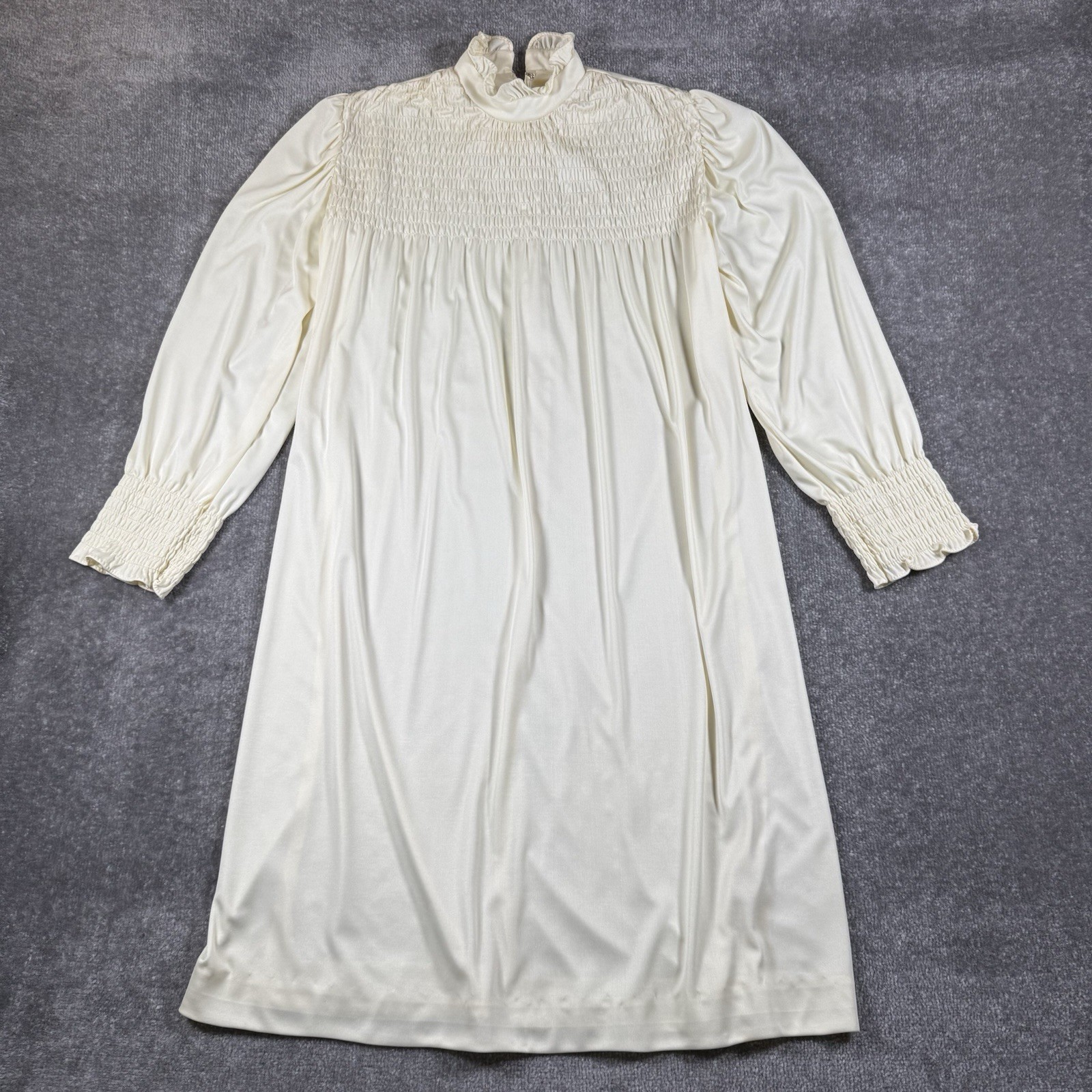 Vintage Dress Women’s 7 Ivory Long Sleeves Smocked Stretch High Collar Victorian