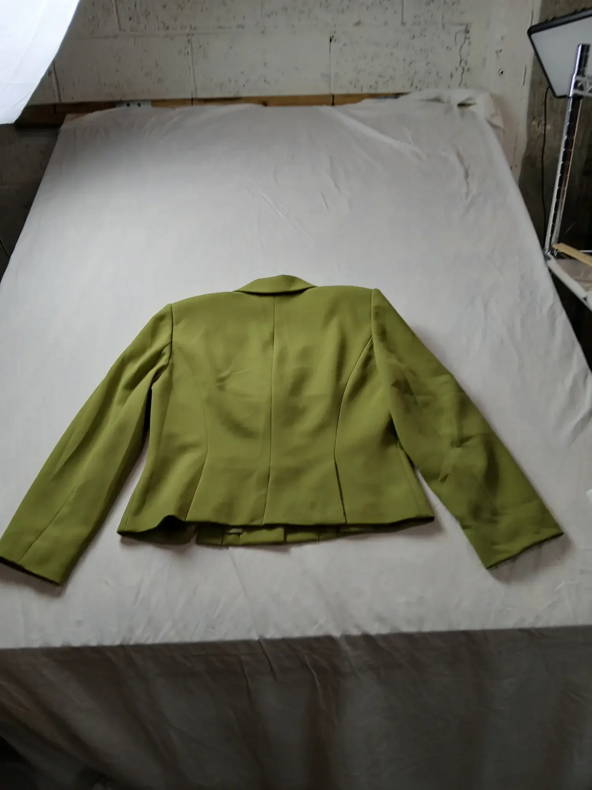 Vintage LIZ CLAIBORNE Women Skirt Suit Size 12P Olive Green Jacket Skirt